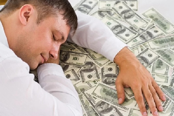 mơ thấy tiền đô la